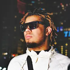 Ακούστε περιεχόμενο από Chi VJay, παρακολουθήστε μουσικά βίντεο, διαβάστε το βιογραφικό, δείτε ημερομηνίες περιοδείας, και πολλά ακόμη!