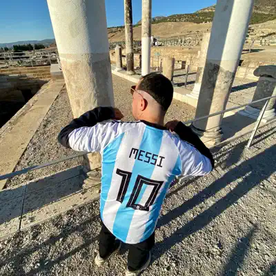 Listen to Umut Can, watch music videos, read bio, see tour dates & more!