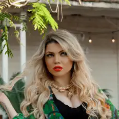 Listen to Lady Laura, watch music videos, read bio, see tour dates & more!