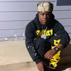 聆聽 KfyTwin、觀看音樂影片、閱讀小傳、查看巡演日期等！