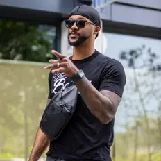 Listen to Elijah Frazier, watch music videos, read bio, see tour dates & more!