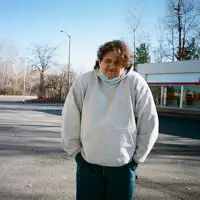 undefined dinle, müzik videolarını izle, biyografisini oku, tur tarihlerini ve daha fazlasını gör!