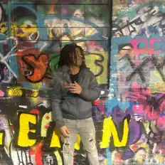 Dengarkan Woodakid, tonton video musik, baca bio, lihat tanggal tur & lainnya!