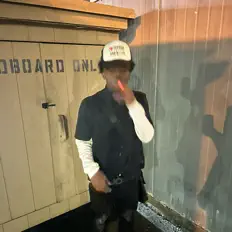 Jayy2Geeked!: песни, клипы, биография, даты выступлений и многое другое.