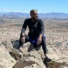 Escucha a Philip'e Mikel, mira vídeos musicales, lee la biografía, consulta fechas de giras y mucho más.