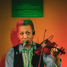 Dengarkan EPPAI, tonton video musik, baca bio, lihat tanggal tur & lainnya!