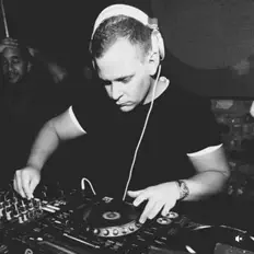 Ouça St Melody, assista a videoclipes, leia a biografia, veja as datas das turnês e mais!