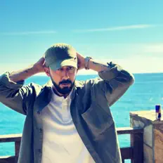 Listen to Efecan, watch music videos, read bio, see tour dates & more!