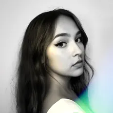 Escucha a Sydney Storey, mira videos musicales, lee su biografía, consulta las fechas de las gira y más.