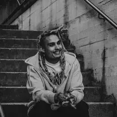 Jay Lを聴いたり、ミュージックビデオを鑑賞したり、経歴やツアー日程などを確認したりしましょう！