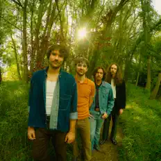 Dengarkan The Crooked Rugs, tonton video musik, baca bio, lihat tanggal tur & lainnya!