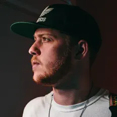 Ακούστε περιεχόμενο από Cameron Merrell, παρακολουθήστε μουσικά βίντεο, διαβάστε το βιογραφικό, δείτε ημερομηνίες περιοδείας, και πολλά ακόμη!