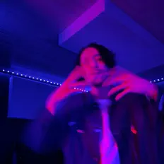 Poslechněte si interpreta Lilmay, sledujte hudební videa, přečtěte si životopis, podívejte se na data turné a další informace.