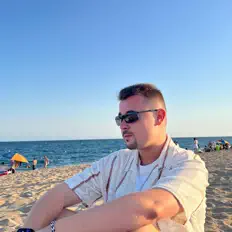 Ouça Stardaze, assista a videoclipes, leia a biografia, veja as datas das turnês e mais!