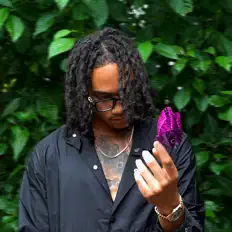 Luister naar Cartier, bekijk muziekvideo's, lees de bio, bekijk de tourdata, en meer!