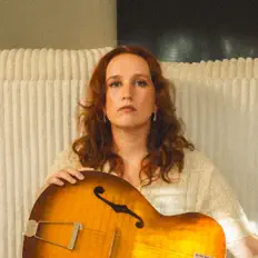 Kylie Rothfield을(를) 듣고, 뮤직 비디오를 보고, 약력을 읽고, 투어 일정 등을 확인하세요!