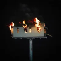 Écoutez undefined, regardez des vidéoclips, lisez la biographie, consultez les dates de tournée et plus encore !