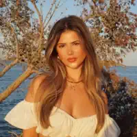 Ouça undefined, assista a videoclipes, leia a biografia, veja as datas das turnês e mais!