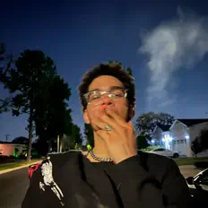 Listen to veryrarenoa, watch music videos, read bio, see tour dates & more!