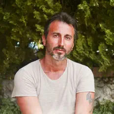 收听 Daniele Fortunato、观看音乐视频、阅读小传、查看巡演日期等 ！