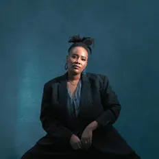 收听 Amma Abena、观看音乐视频、阅读小传、查看巡演日期等 ！