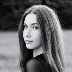 Samantha Mayaを聴いたり、ミュージックビデオを鑑賞したり、経歴やツアー日程などを確認したりしましょう！