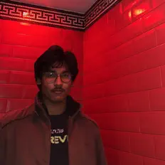 Escucha a Krrway, mira videos musicales, lee su biografía, consulta las fechas de las gira y más.