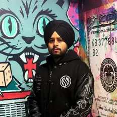 Happy Rurkiを聴いたり、ミュージックビデオを鑑賞したり、経歴やツアー日程などを確認したりしましょう！