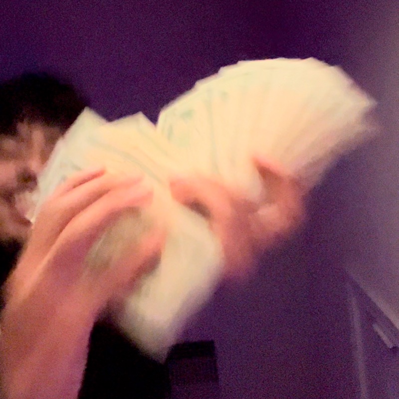 Lenin Romo - versace y prada