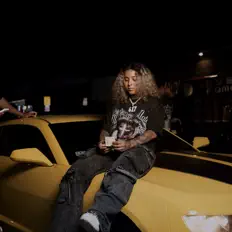 Dengarkan LilHoney, tonton video musik, baca bio, lihat tanggal tur & lainnya!
