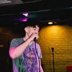 聆聽 mikeyy montana、觀看音樂影片、閱讀小傳、查看巡演日期等！