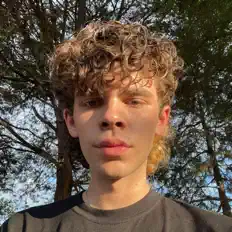 Dengarkan Fidei, tonton video musik, baca bio, lihat tanggal tur & lainnya!