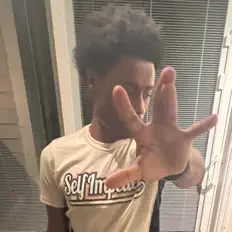 Posłuchaj wykonawcy NSG Scrap, obejrzyj teledyski, przeczytaj biografię, zobacz daty tras koncertowych i nie tylko!