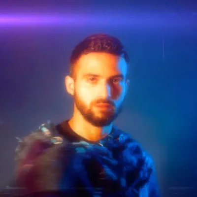 Listen to juliocesar, watch music videos, read bio, see tour dates & more!