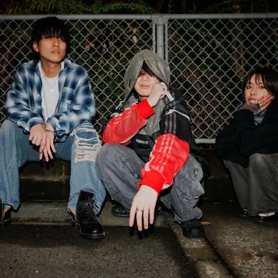 Listen to kuromaru., watch music videos, read bio, see tour dates & more!