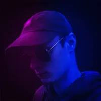 undefined을(를) 듣고, 뮤직 비디오를 보고, 약력을 읽고, 투어 일정 등을 확인하세요!