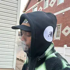 Hör dir Justyn Ashe an, schau dir Musikvideos an, lies die Biografie, finde Tourdaten und mehr!