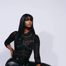 Escucha a Khatysia, mira vídeos musicales, lee la biografía, consulta fechas de giras y mucho más.