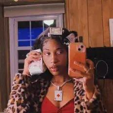 Ascolta PoP, guarda video musicali, leggi la biografia, vedi le date del tour & altro!