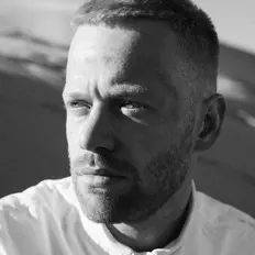 Écoutez cornelius, regardez des vidéoclips, lisez la biographie, consultez les dates de tournée et plus encore !