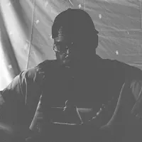 undefined을(를) 듣고, 뮤직 비디오를 보고, 약력을 읽고, 투어 일정 등을 확인하세요!