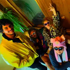 Listen to Mandale Mecha, watch music videos, read bio, see tour dates & more!