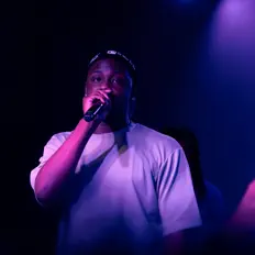 Stunt Hardを聴いたり、ミュージックビデオを鑑賞したり、経歴やツアー日程などを確認したりしましょう！