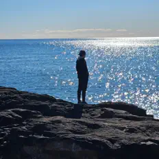 Poslechněte si interpreta EmEss, sledujte hudební videa, přečtěte si životopis, podívejte se na data turné a další informace.