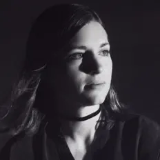 Poslechněte si interpreta Molly Joyce, sledujte hudební videa, přečtěte si životopis, podívejte se na data turné a další informace.