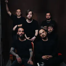 Origami सुनें, म्यूज़िक वीडियो देखें, बायो पढ़ें, दौरे की तारीखें और बहुत कुछ देखें!