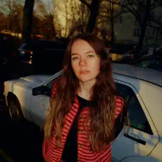 Posłuchaj wykonawcy Nina Caroline, obejrzyj teledyski, przeczytaj biografię, zobacz daty tras koncertowych i nie tylko!