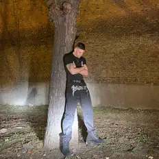 Poslechněte si interpreta Dantelaverdad, sledujte hudební videa, přečtěte si životopis, podívejte se na data turné a další informace.