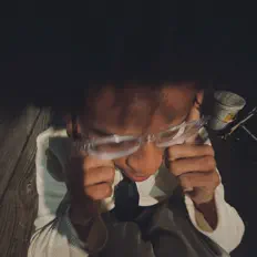 收听 yodecari、观看音乐视频、阅读小传、查看巡演日期等 ！