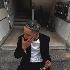 Listen to Mr.neckboi, watch music videos, read bio, see tour dates & more!